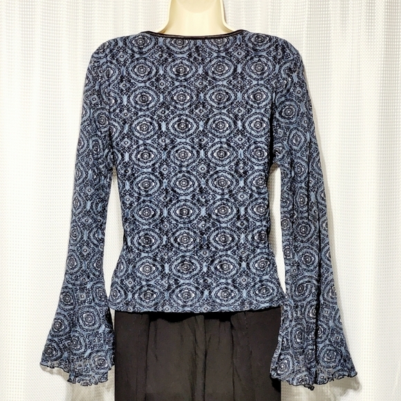 VTG INC Blue & Black Lace & Long Ruffle Bell Sleeve Pop Over Blouse (L) - Picture 4 of 10